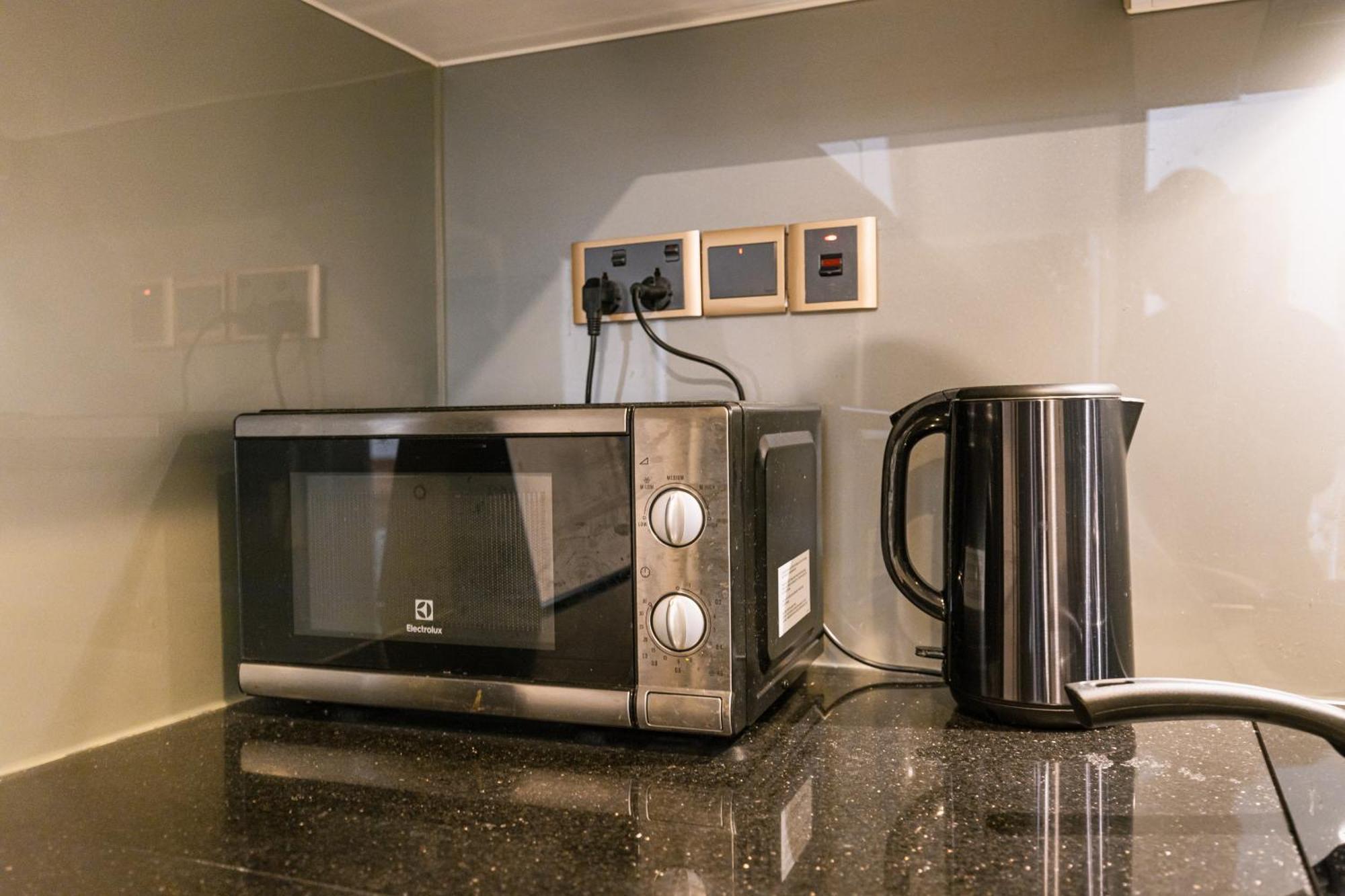 Exclusive 2-3 Bedroom Apartment In District 1 Free Pool Gym Sauna Ho Chi Minh City Bagian luar foto